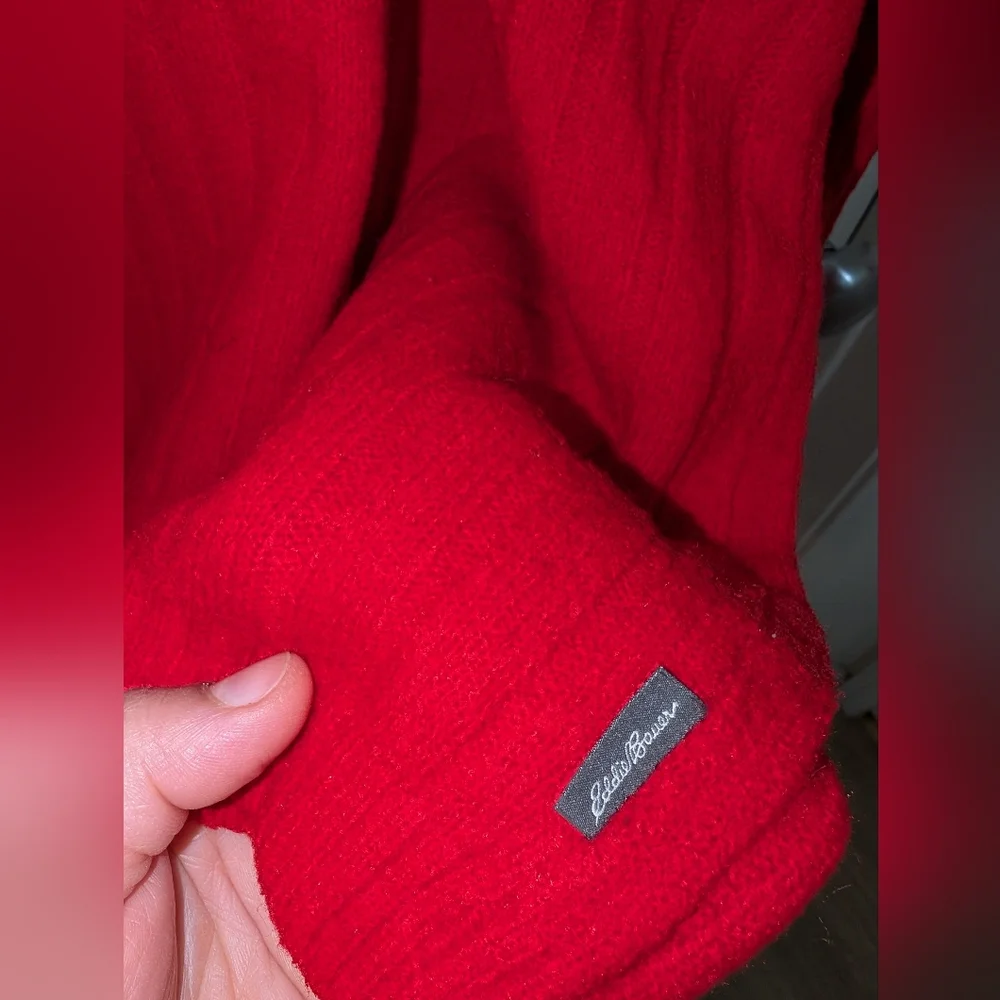 Eddie Bauer Red Women's Sweater - Picture 4 of 5